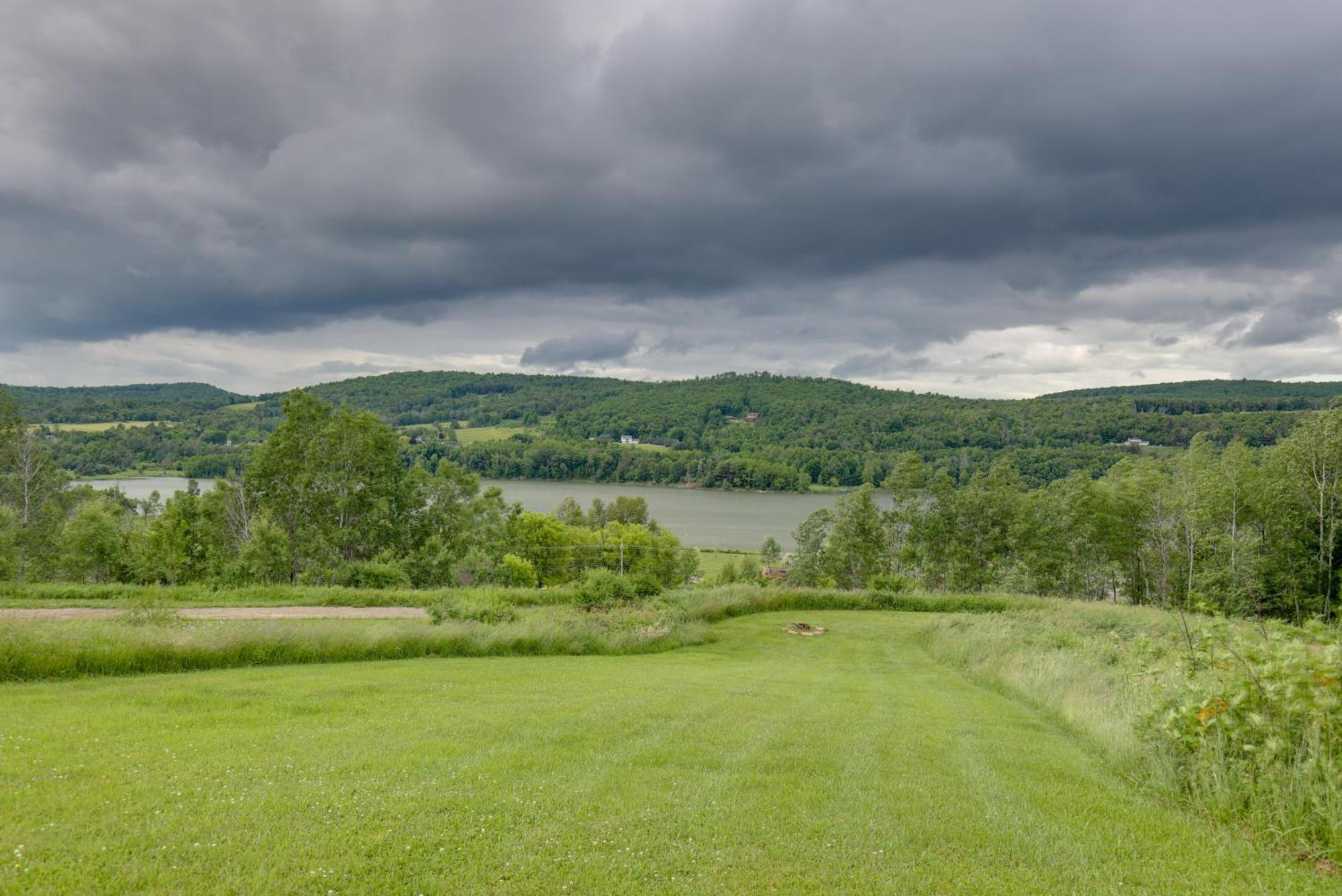 Private Retreat With Deck 1 Mi From Cowanesque Lake Lawrenceville Exterior photo